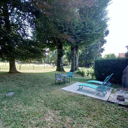 Les Gites De Recoleine Nebouzat Bagian luar foto
